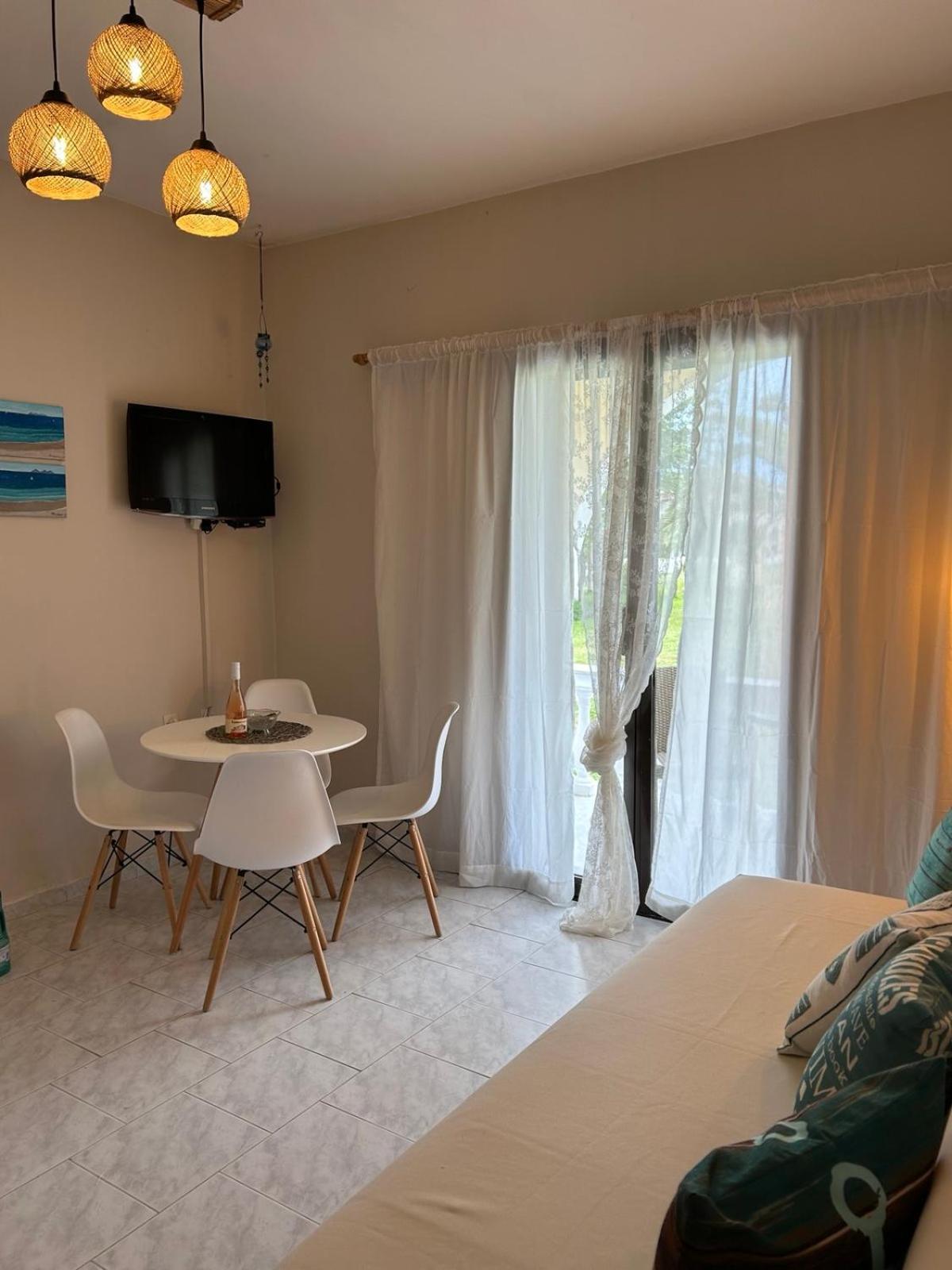 Ariadni Sidari Beach House Bagian luar foto